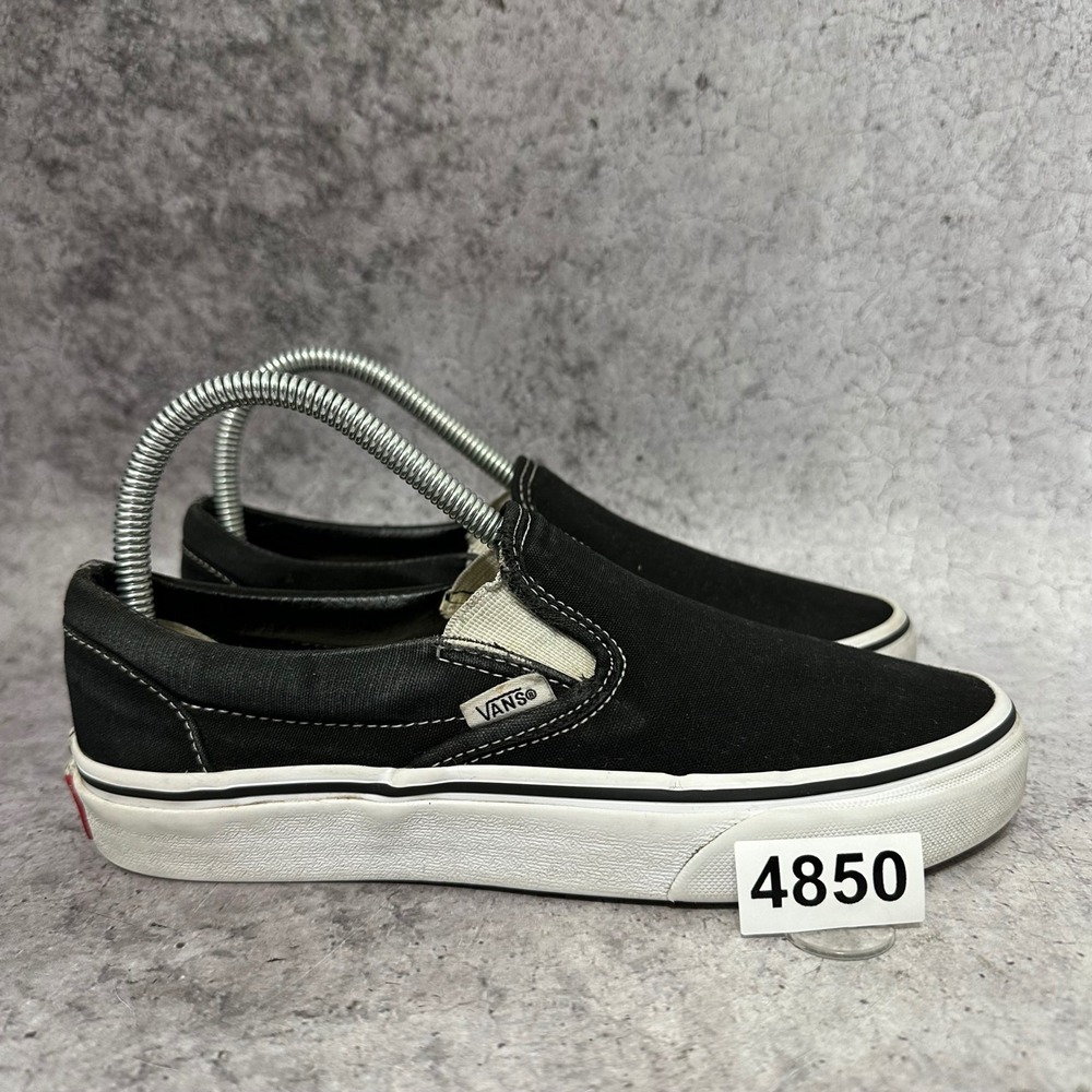 Vans Classic Slip-On Shoes Women 7 Black Canvas Waffle Sole Low Top Sneakers